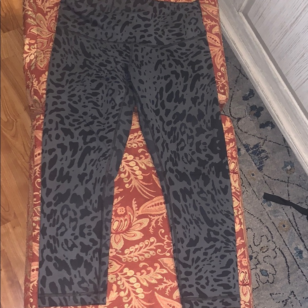 Lululemon Wunder Under Capri